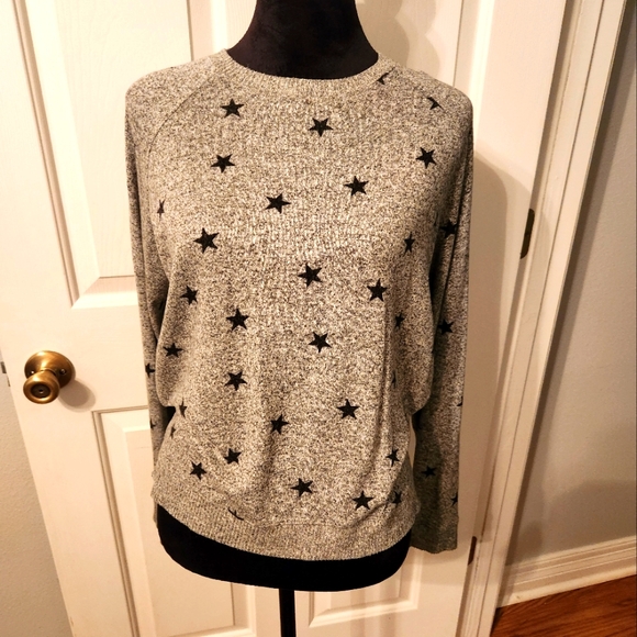 Lucky Brand sweater - Picture 1 of 1